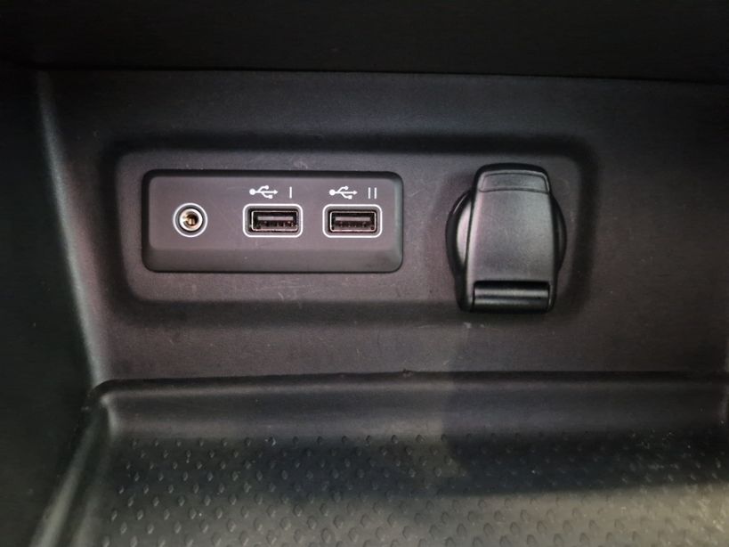 RENAULT MEGANE IV BERLINE 2023 - Photo n°21