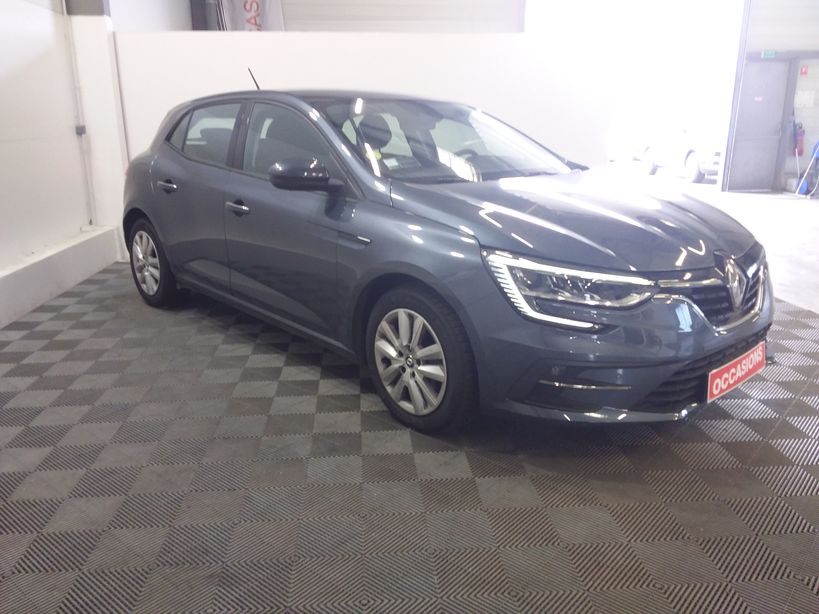 RENAULT MEGANE IV BERLINE 2022 - Photo n°3