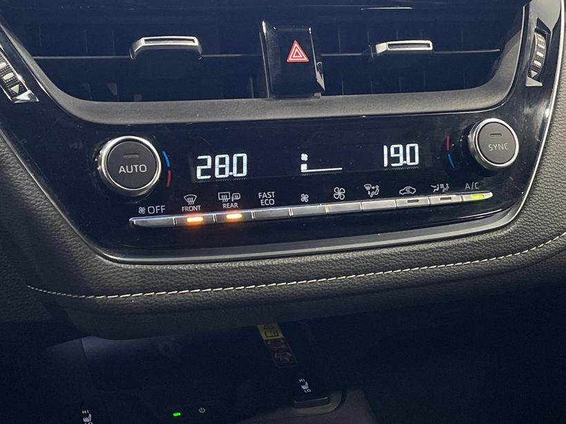 TOYOTA COROLLA TOURING SPORTS HYBRIDE 2023 - Photo n°16