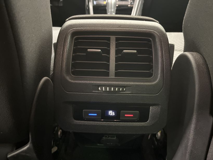 VOLKSWAGEN TOURAN 2016 - Photo n°40
