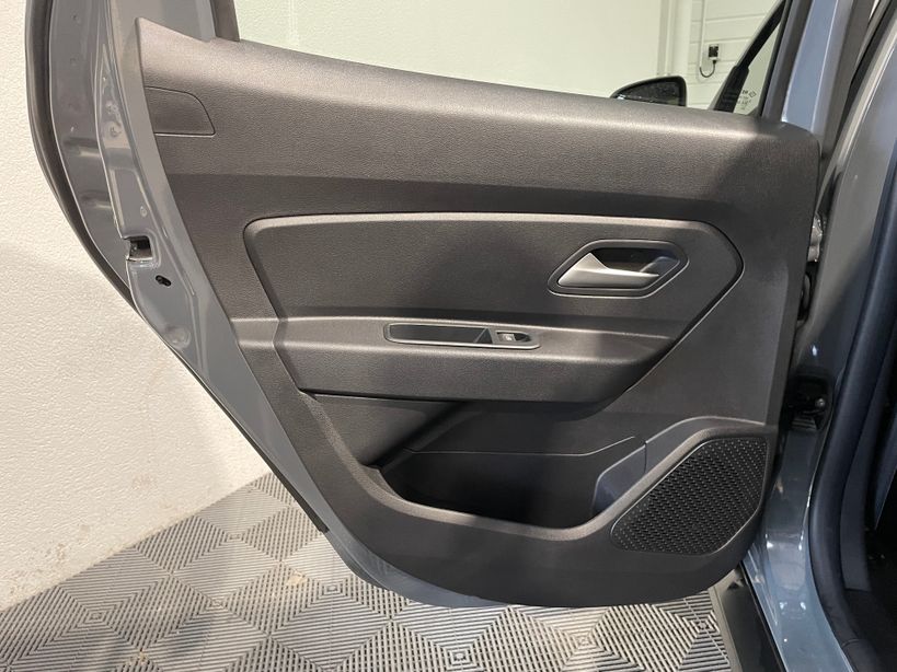DACIA DUSTER 2023 - Photo n°16