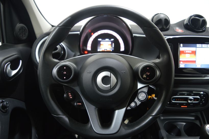 SMART FORFOUR 2017 - Photo n°11