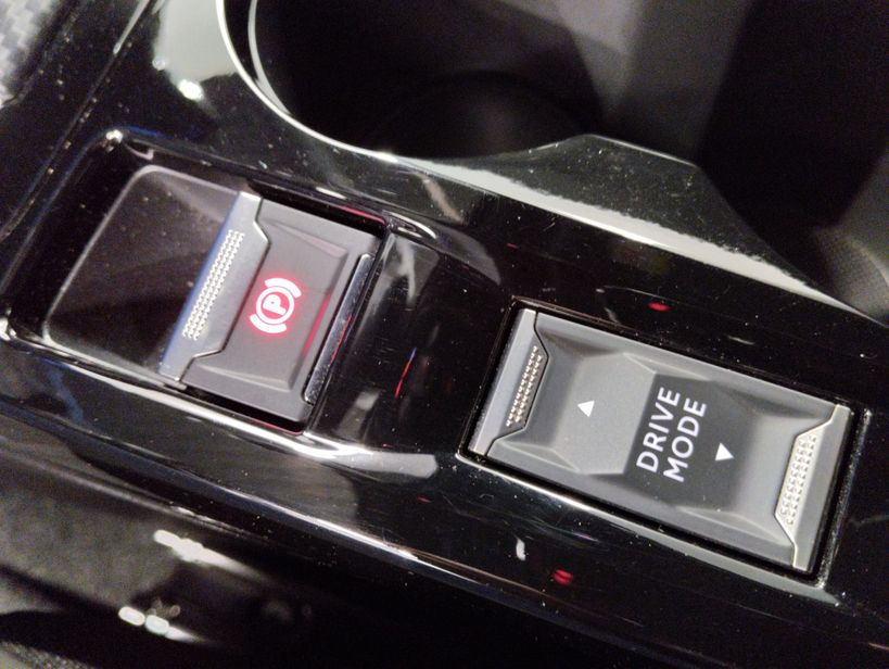 PEUGEOT 2008 ELECTRIQUE 2025 - Photo n°19