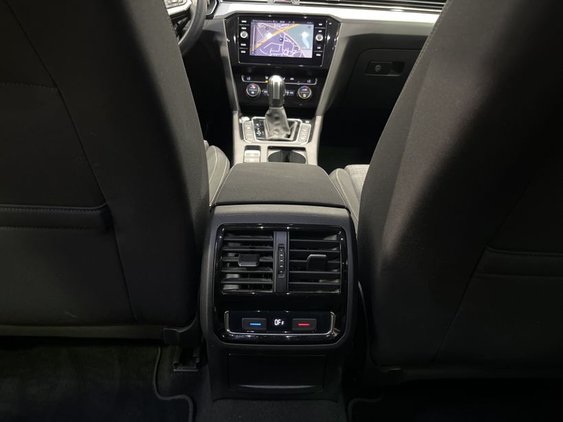 VOLKSWAGEN PASSAT BUSINESS 2019 - Photo n°40