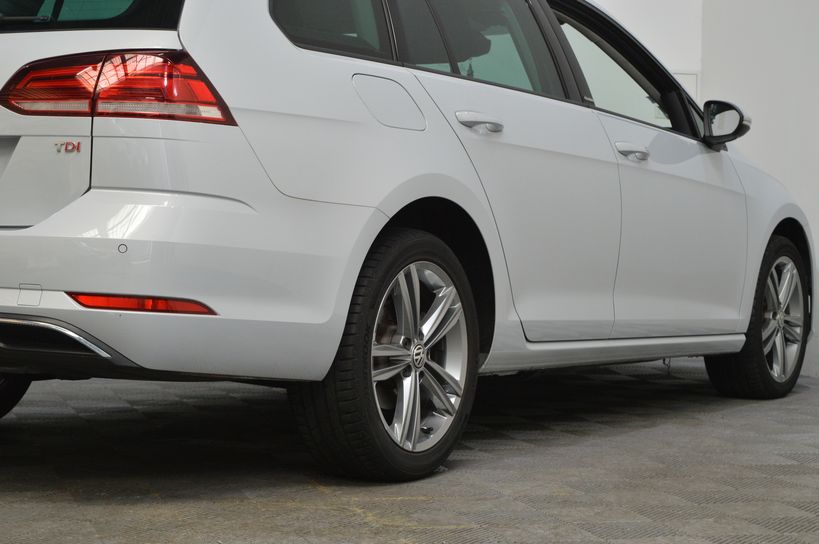 VOLKSWAGEN GOLF SW 2018 - Photo n°21