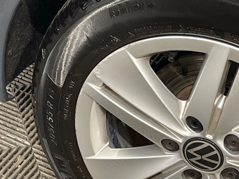 VOLKSWAGEN GOLF 2023 - Photo n°4