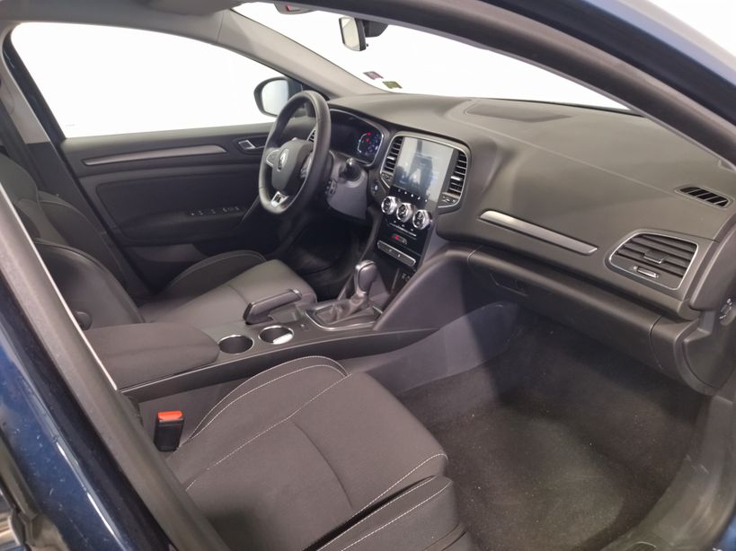 RENAULT MEGANE IV ESTATE 2021 - Photo n°8