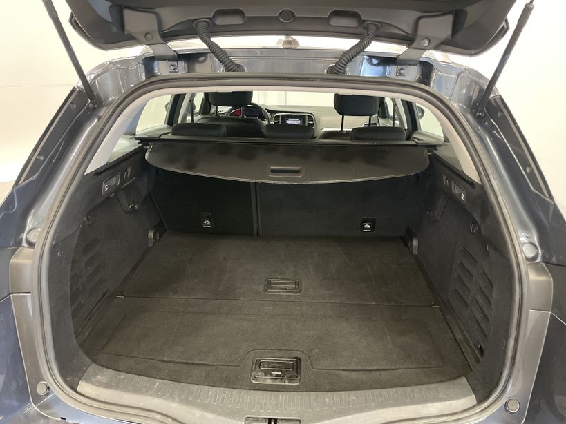 RENAULT MEGANE IV ESTATE 2021 - Photo n°10