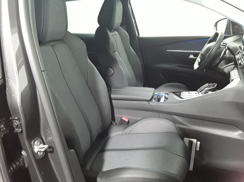 PEUGEOT 3008 2021 - Photo n°10