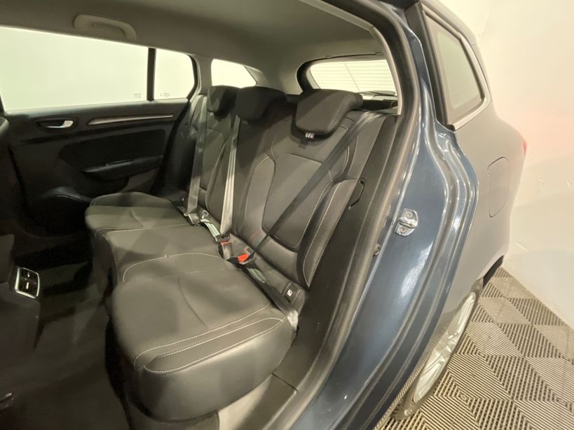 RENAULT MEGANE IV ESTATE 2022 - Photo n°10