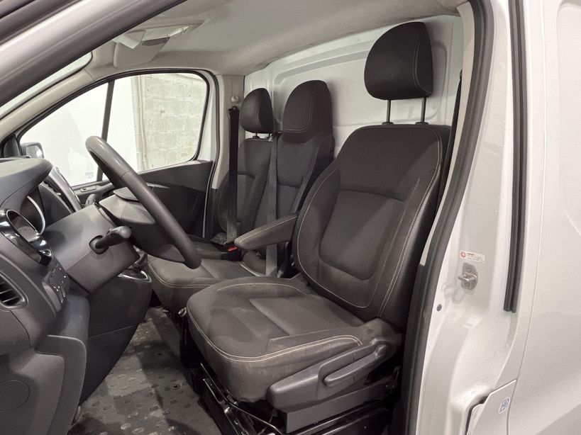 RENAULT TRAFIC FOURGON 2020 - Photo n°9