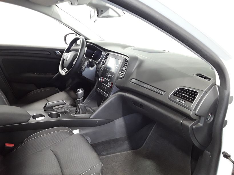 RENAULT MEGANE IV BERLINE BUSINESS 2019 - Photo n°9