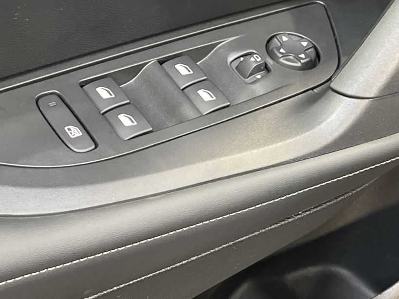 PEUGEOT 2008 2024 - Photo n°35