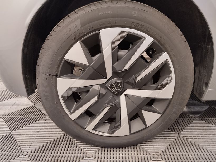 PEUGEOT 208 2025 - Photo n°1