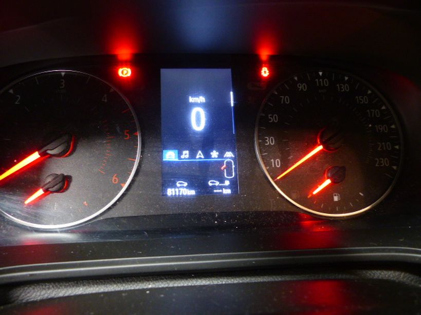 RENAULT MEGANE IV BERLINE 2021 - Photo n°9