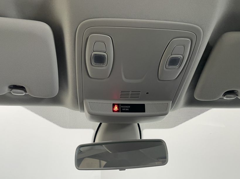 RENAULT MEGANE IV BERLINE 2023 - Photo n°27