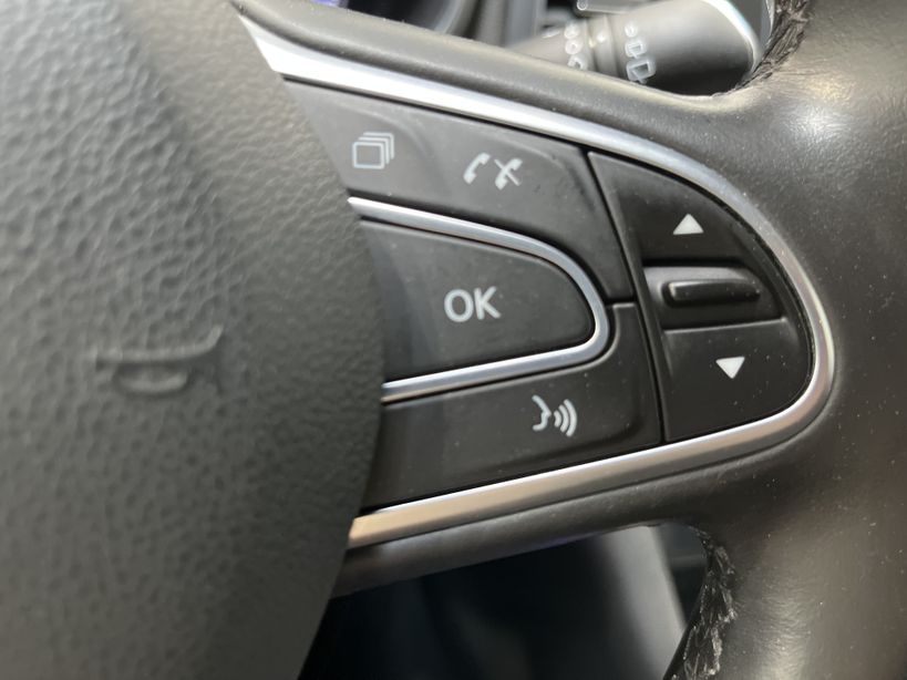 RENAULT MEGANE IV BERLINE BUSINESS 2021 - Photo n°26