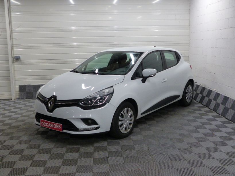 RENAULT CLIO IV SOCIETE 2018 - Photo n°1