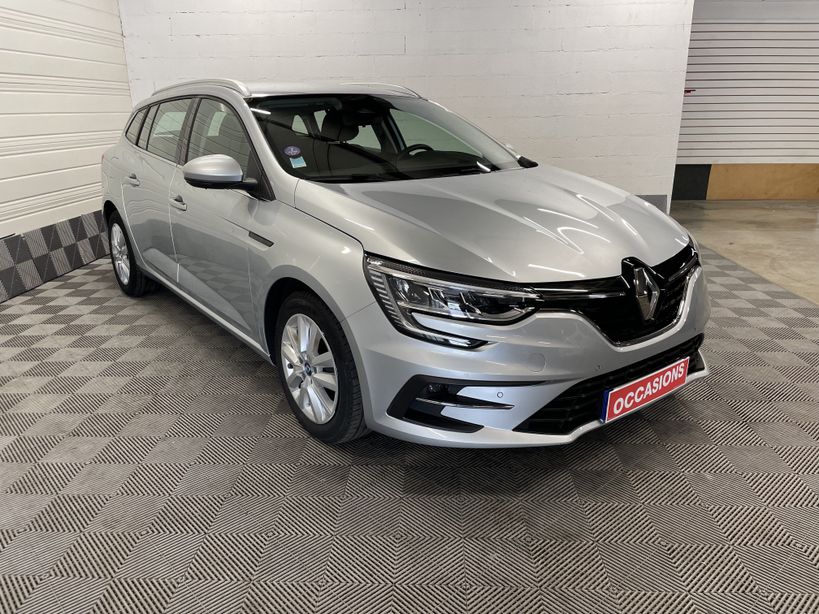 RENAULT MEGANE IV ESTATE 2021 - Photo n°3