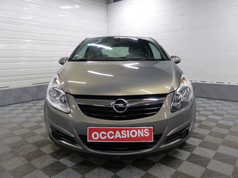 OPEL CORSA 2010 - Photo n°2