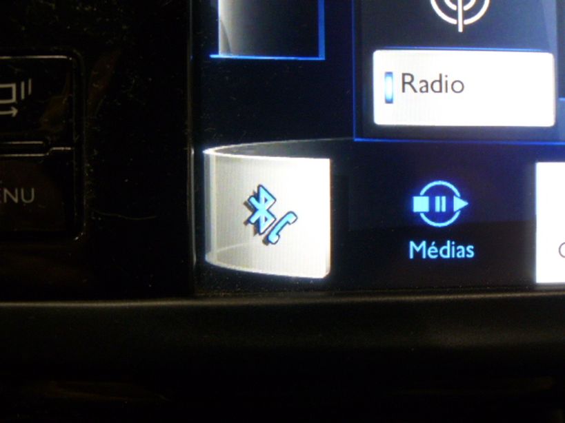 PEUGEOT 208 2013 - Photo n°12