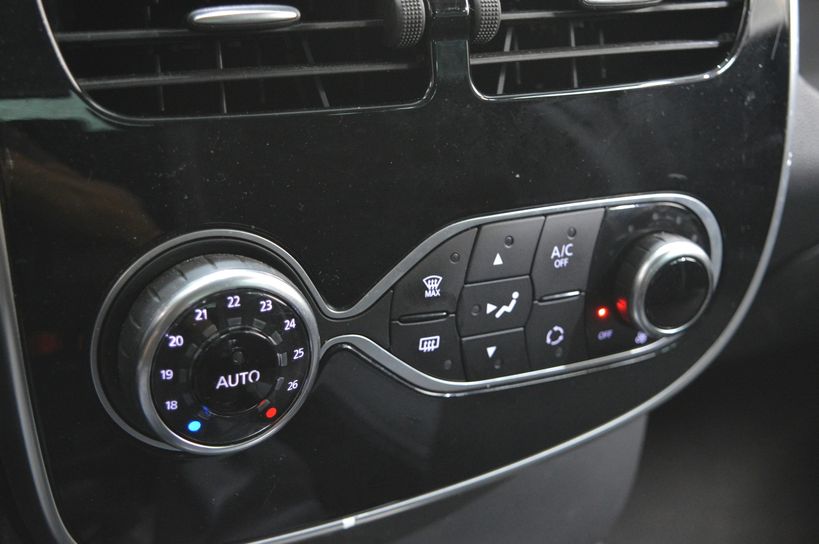 RENAULT CLIO IV 2016 - Photo n°19