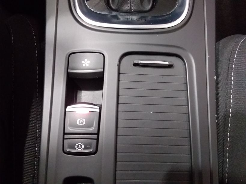 RENAULT MEGANE IV ESTATE 2021 - Photo n°22