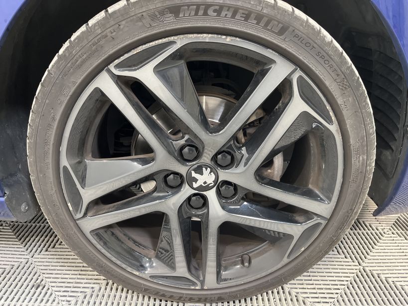 PEUGEOT 308 2019 - Photo n°11