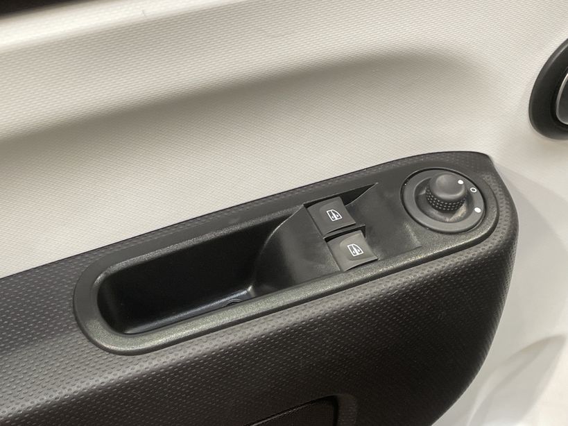 RENAULT TWINGO III 2021 - Photo n°27