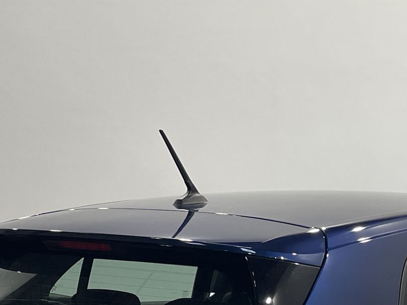 RENAULT MEGANE IV BERLINE 2021 - Photo n°31