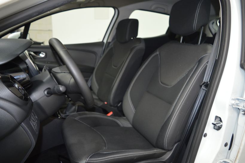 RENAULT CLIO IV 2019 - Photo n°32