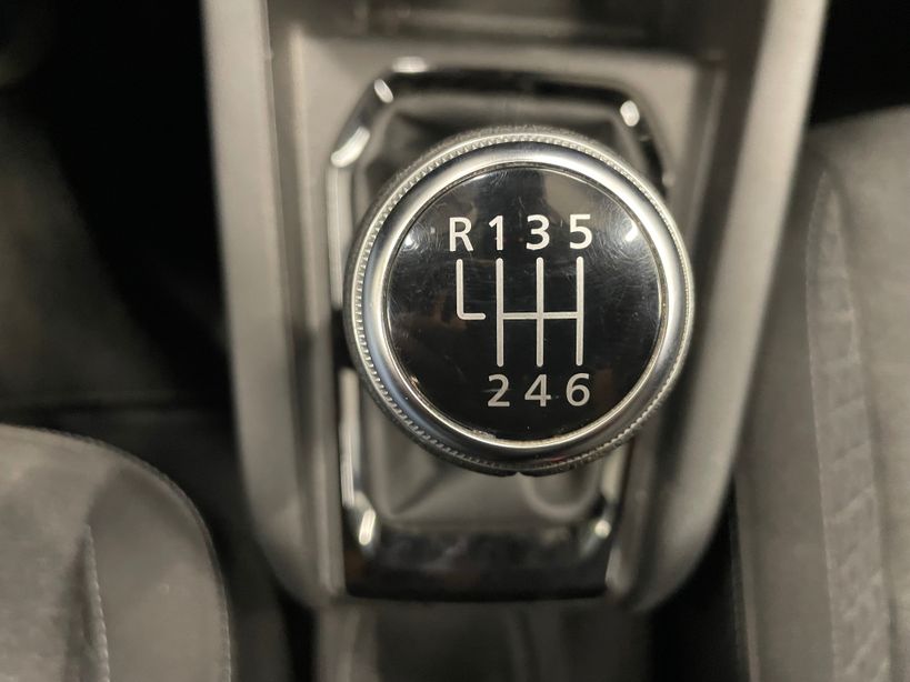 RENAULT CLIO V 2021 - Photo n°21