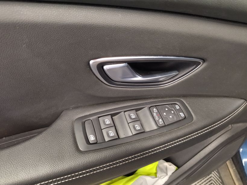 RENAULT SCENIC IV 2017 - Photo n°24