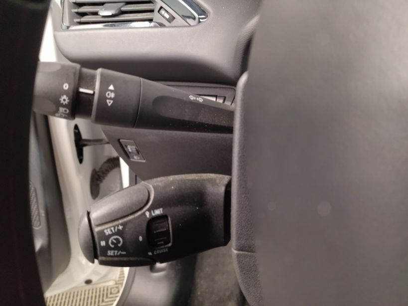 PEUGEOT 208 AFFAIRE 2018 - Photo n°24