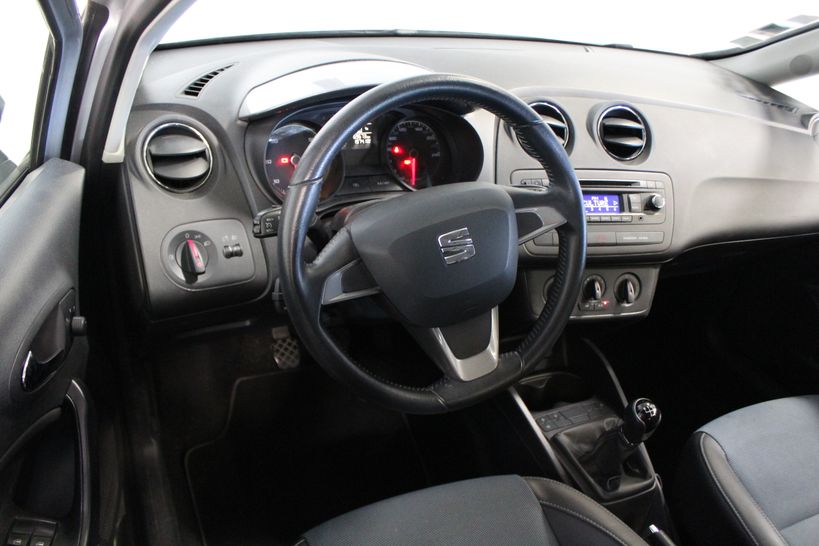 SEAT IBIZA 2015 - Photo n°10