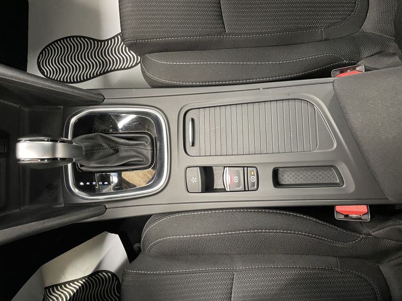RENAULT MEGANE IV ESTATE 2021 - Photo n°16