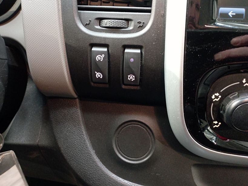 RENAULT TRAFIC COMBI 2019 - Photo n°23