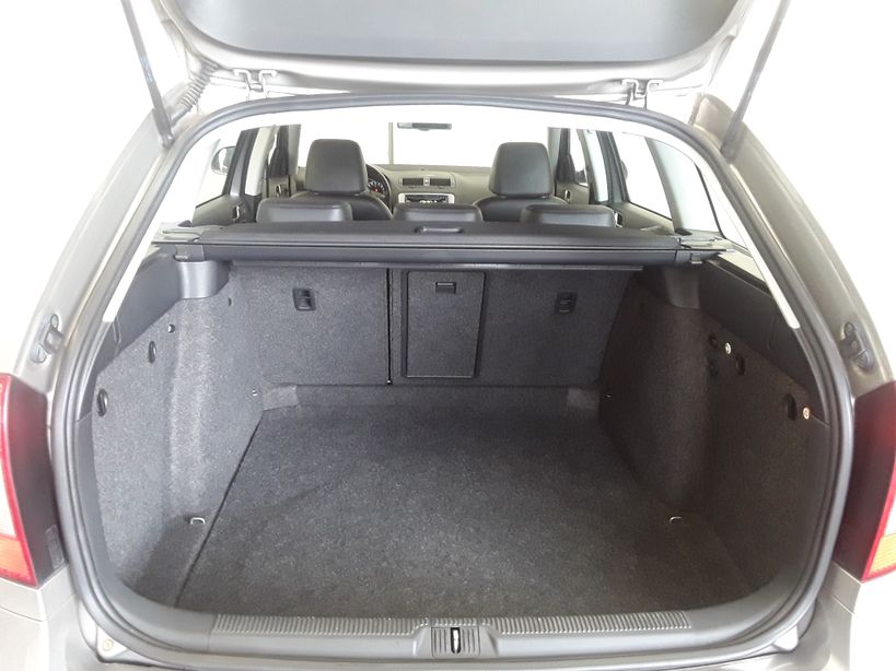 SKODA OCTAVIA COMBI 2012 - Photo n°12