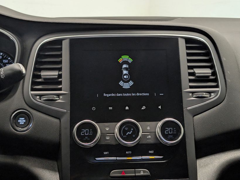 RENAULT MEGANE IV BERLINE 2022 - Photo n°17