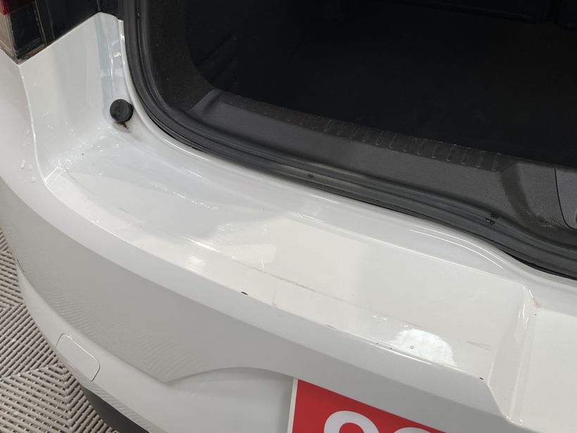 RENAULT MEGANE IV BERLINE 2021 - Photo n°3