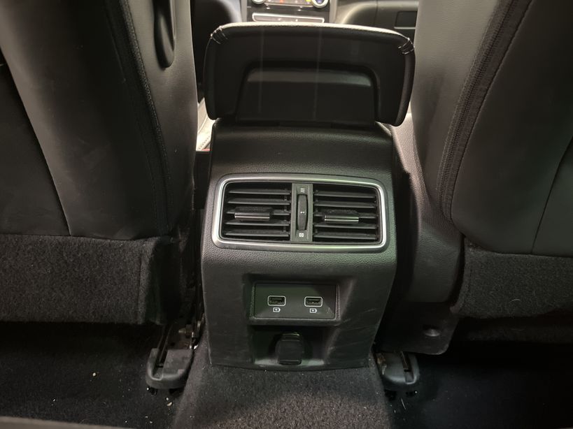 RENAULT MEGANE IV ESTATE 2021 - Photo n°38