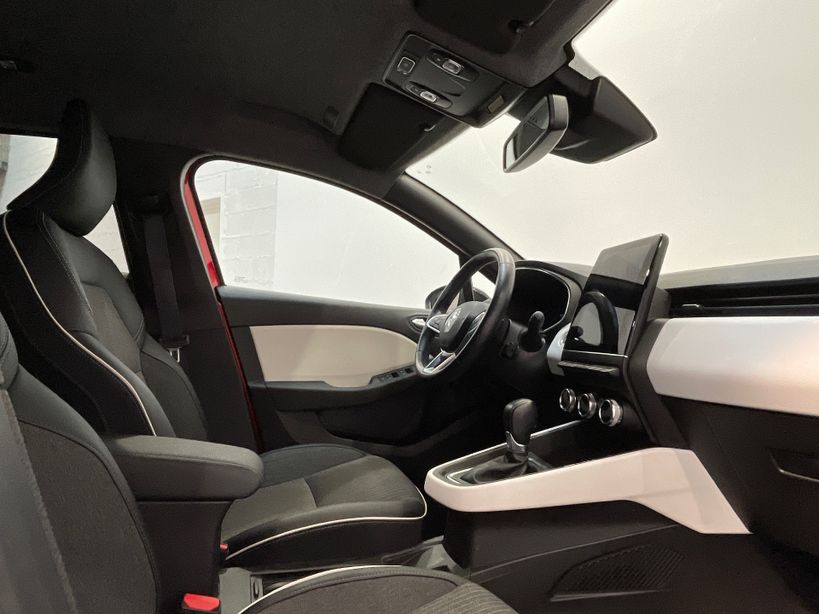 RENAULT CLIO V 2023 - Photo n°21
