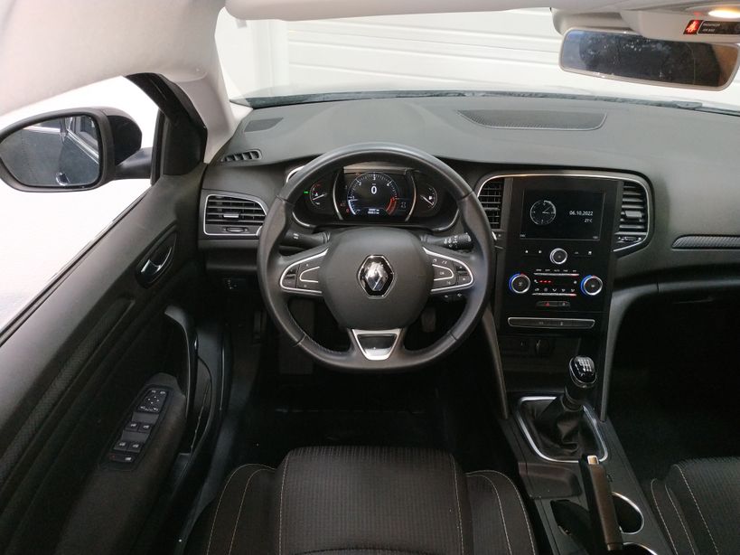 RENAULT MEGANE IV BERLINE BUSINESS 2019 - Photo n°16