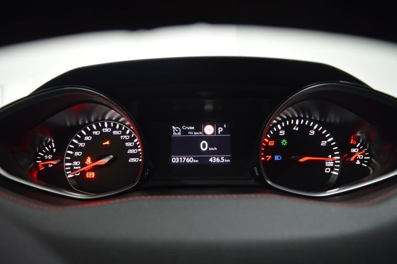 PEUGEOT 308 2019 - Photo n°20