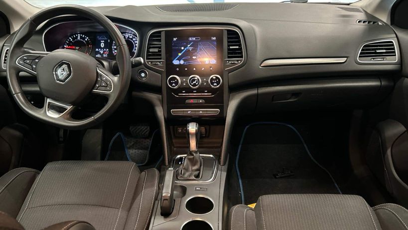 RENAULT MEGANE IV BERLINE 2022 - Photo n°11
