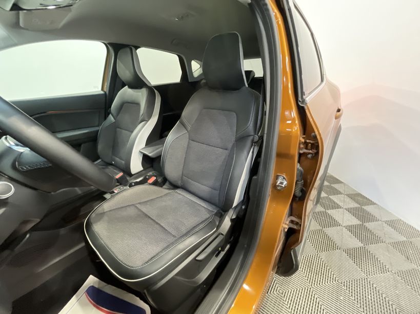 RENAULT CAPTUR 2020 - Photo n°9