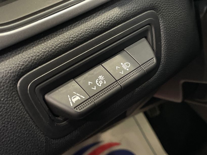 RENAULT CAPTUR 2022 - Photo n°36