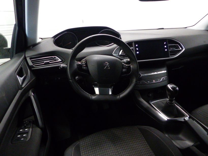 PEUGEOT 308 SW BUSINESS 2020 - Photo n°8