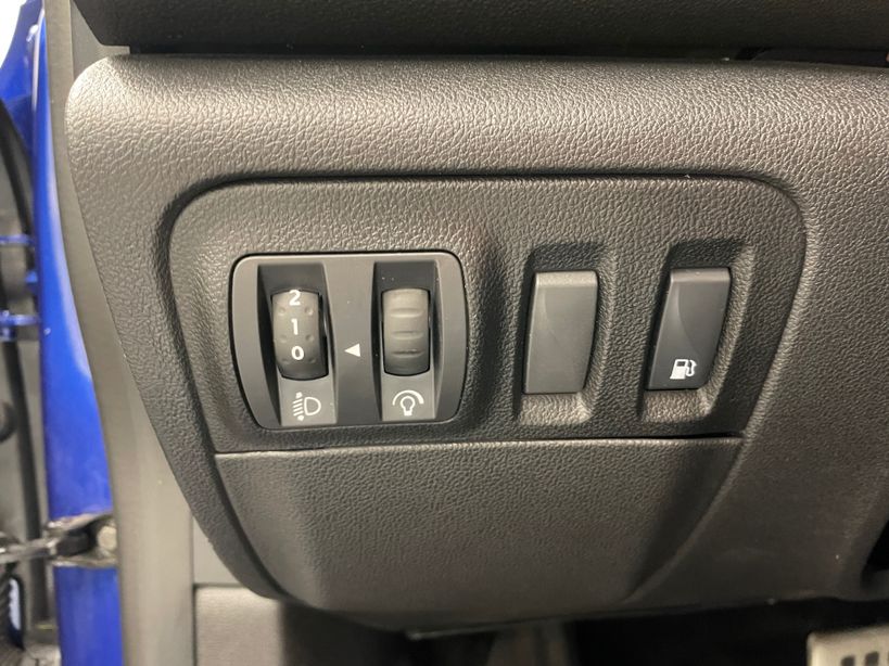 RENAULT MEGANE IV BERLINE 2022 - Photo n°24