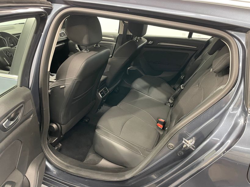 RENAULT MEGANE IV ESTATE 2021 - Photo n°18